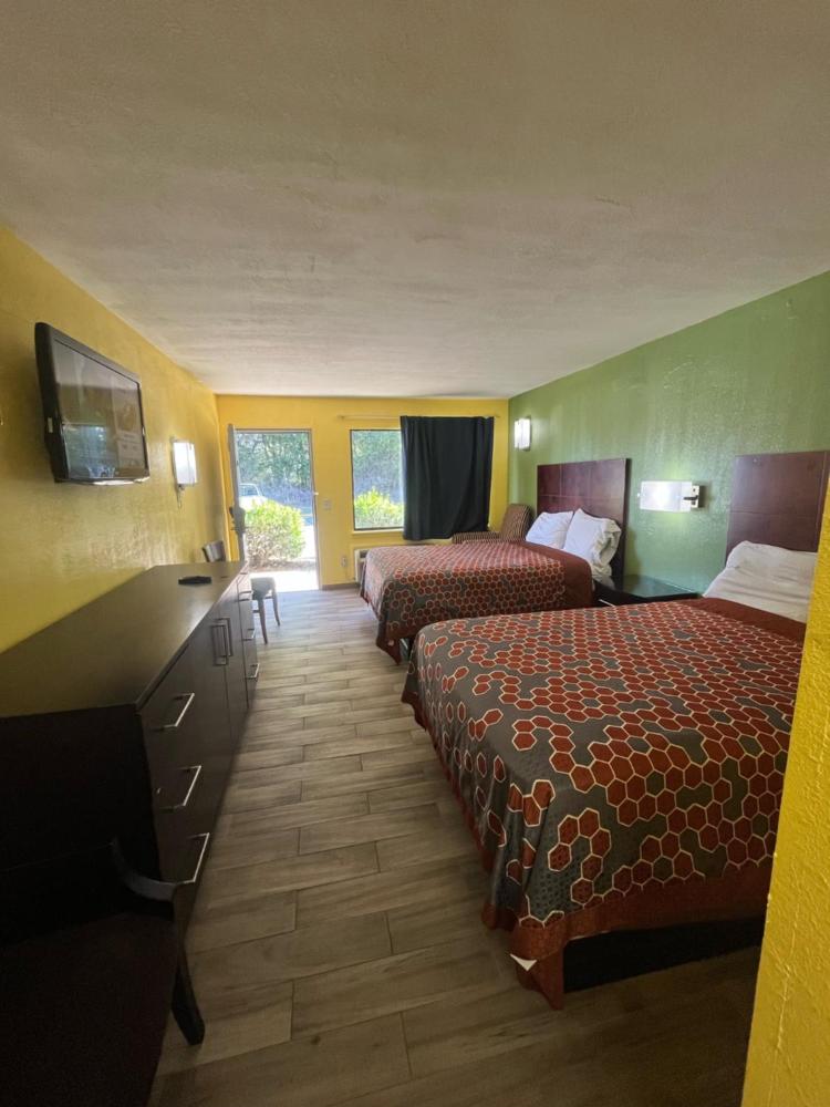 Hallmarc Inn New Albany